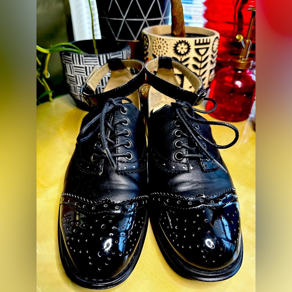 Women’s Oxford Shoes
